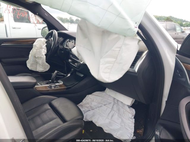 2018 BMW X3 5UXTR9C51JLC82858 Photo 4
