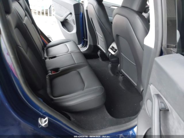 2023 TESLA MODEL Y 7SAYGDEE6PA165167 Photo 7