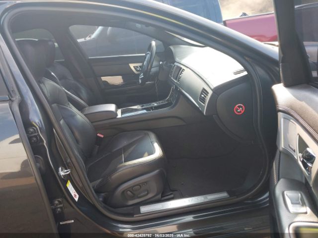 2015 JAGUAR XF SAJWA0F74F8U76324 Photo 4