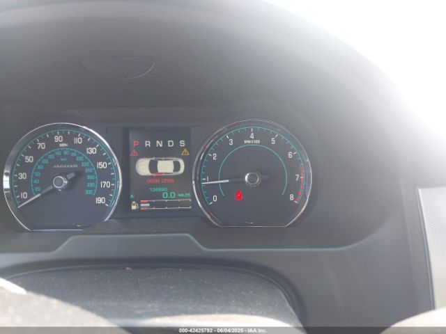 2015 JAGUAR XF SAJWA0F74F8U76324 Photo 6