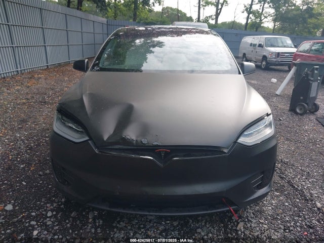 5YJXCAE26LF270281 Tesla MODEL X