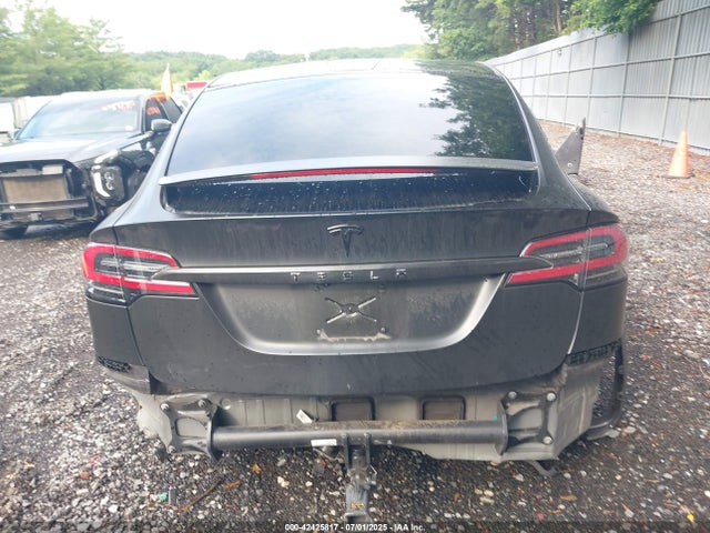 5YJXCAE26LF270281 Tesla MODEL X