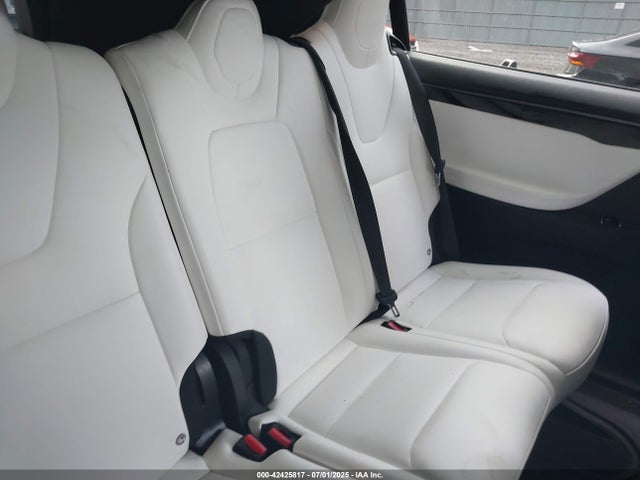 5YJXCAE26LF270281 Tesla MODEL X