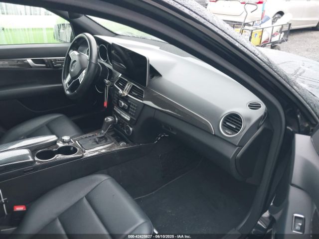 WDDGF8AB1EA954503 Mercedes-Benz 2014