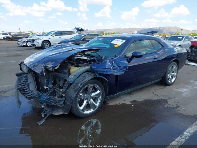 Dodge Challenger 2014 2C3CDYAG1EH249751 Image 2