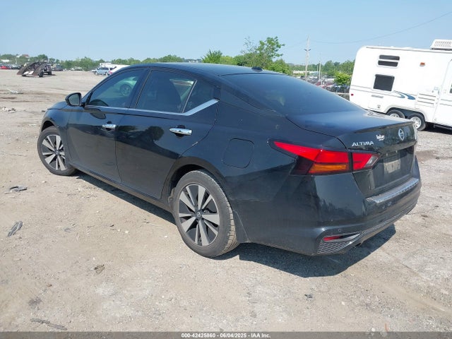 Nissan 2019 2019 1N4BL4DV0KC216919 Image 3