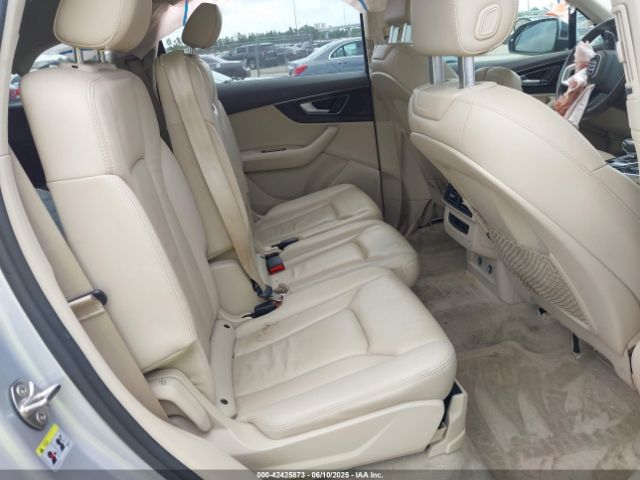 2019 AUDI Q7 WA1LAAF76KD042912 Photo 7
