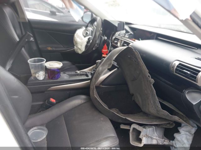 2016 LEXUS IS 200T JTHBA1D24G5018116 Photo 4