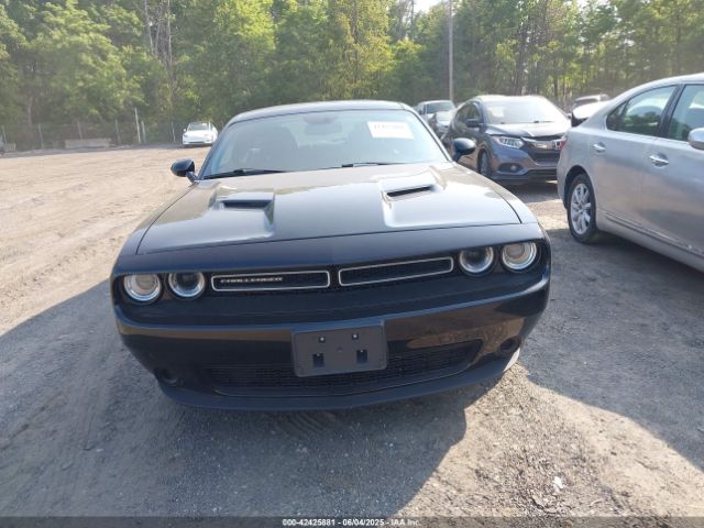 2C3CDZAG8JH276686 Dodge Challenger Sxt