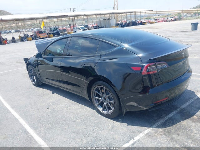 2018 TESLA MODEL 3 5YJ3E1EA1JF123363 Photo 2