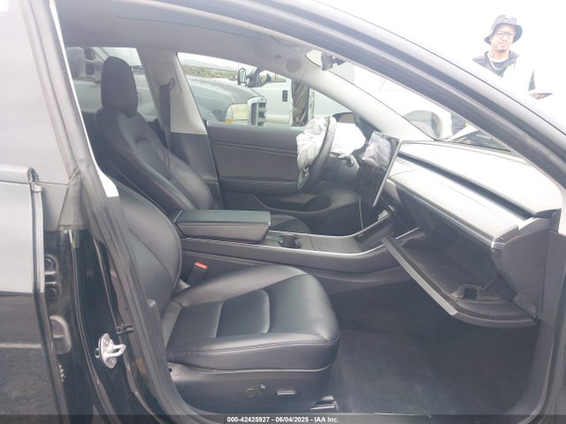 2018 TESLA MODEL 3 5YJ3E1EA1JF123363 Photo 4