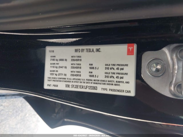 2018 TESLA MODEL 3 5YJ3E1EA1JF123363 Photo 8
