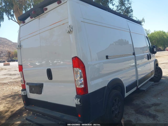 RAM Promaster 2500 2022 3C6LRVDG2NE107032 Image 4