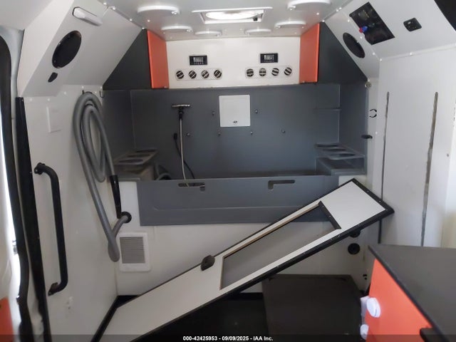 RAM Promaster 2500 2022 3C6LRVDG2NE107032 Image 8