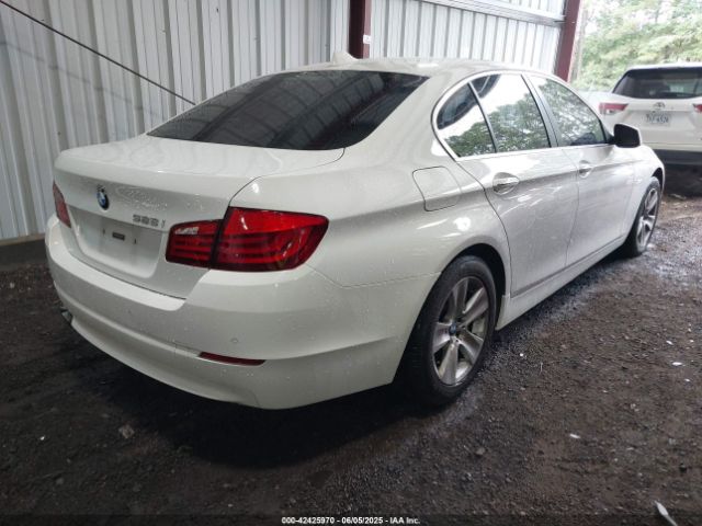 2012 BMW 528I WBAXG5C57CDX04205 Photo 3