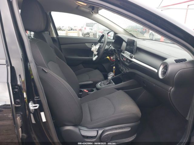 2021 KIA FORTE 3KPF24AD4ME363086 Photo 4