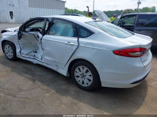 2019 FORD FUSION 3FA6P0G77KR234914 Photo 2