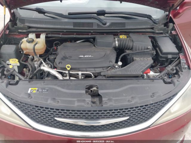 2018 CHRYSLER PACIFICA 2C4RC1BG4JR110720 Photo 9
