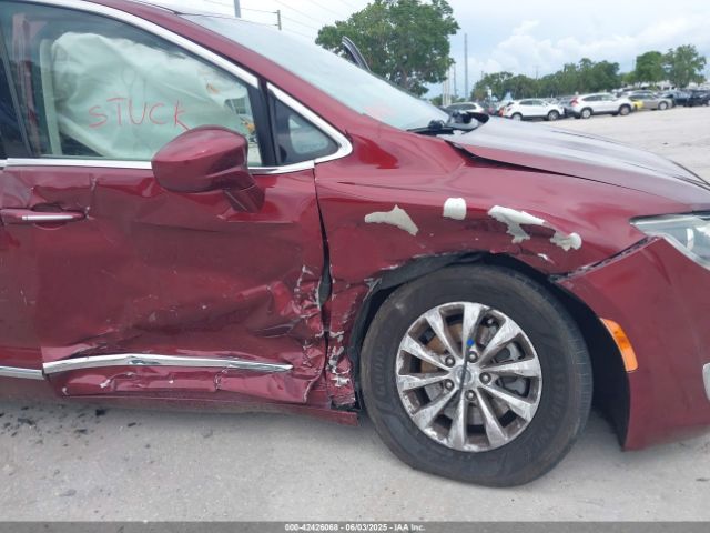 2018 CHRYSLER PACIFICA 2C4RC1BG4JR110720 Photo 5