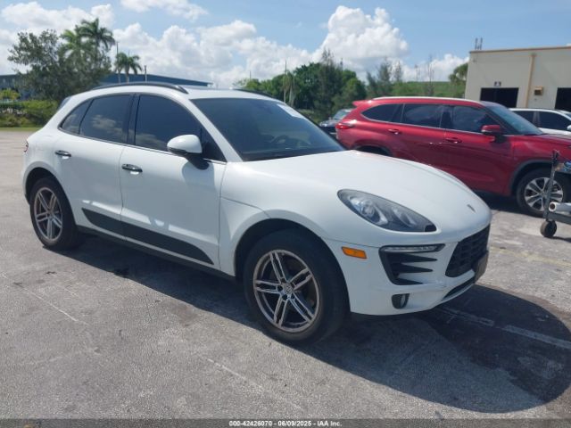 2018 PORSCHE MACAN WP1AA2A55JLB09317