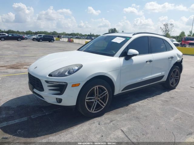 2018 PORSCHE MACAN WP1AA2A55JLB09317 Photo 1