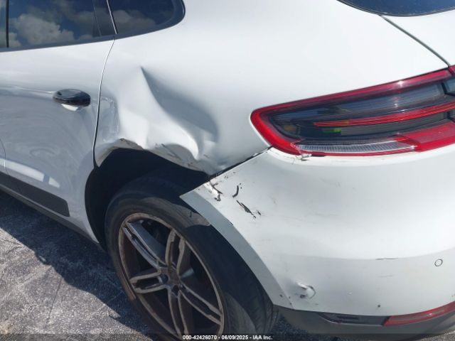 2018 PORSCHE MACAN WP1AA2A55JLB09317 Photo 5
