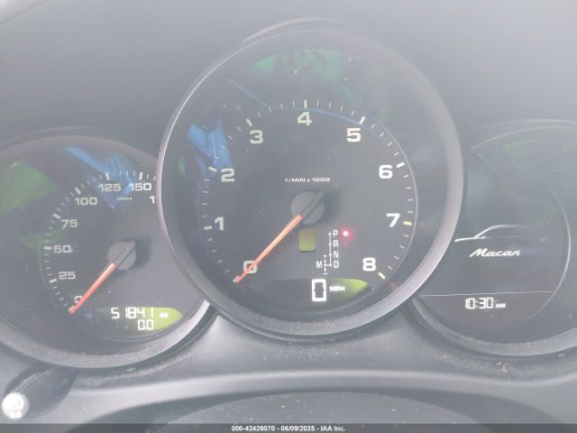 2018 PORSCHE MACAN WP1AA2A55JLB09317 Photo 6