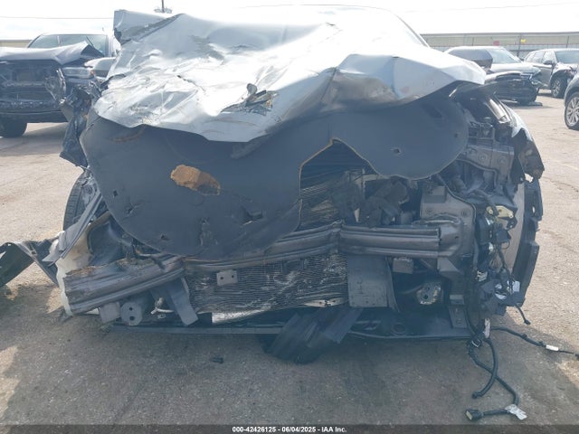 3LN6L2GK3ER807586 Lincoln MKZ