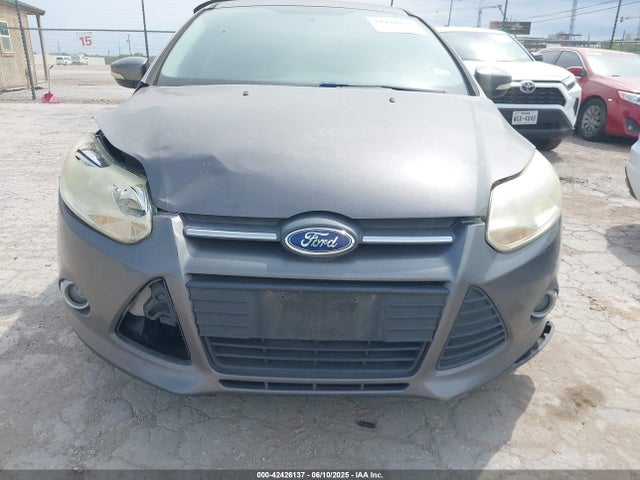 1FADP3F22EL373074 Ford FOCUS SE