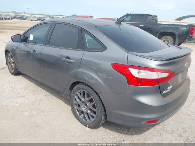 1FADP3F22EL373074 Ford FOCUS SE