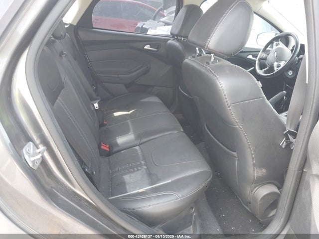 1FADP3F22EL373074 Ford FOCUS SE