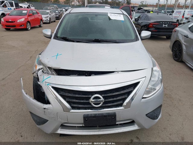 3N1CN7AP9JK431131 Nissan 2018