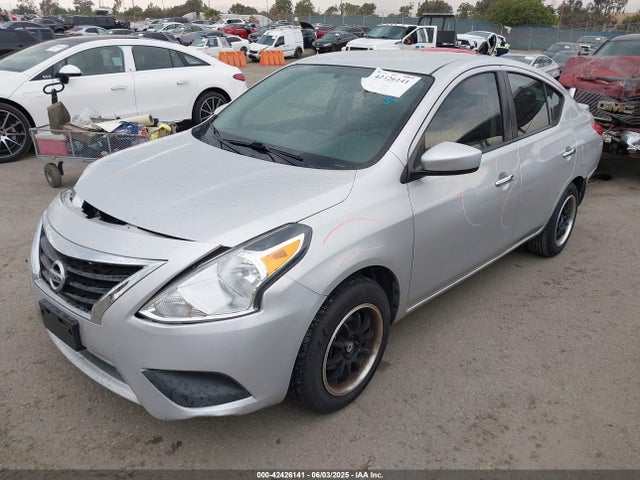 3N1CN7AP9JK431131 Nissan 2018
