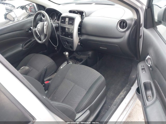 3N1CN7AP9JK431131 Nissan 2018