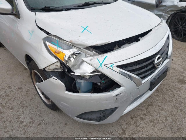 3N1CN7AP9JK431131 Nissan 2018