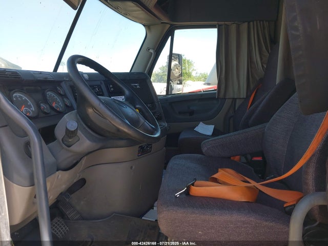 Продажа на аукционе авто 2016 Freightliner Cascadia 125, vin: 3AKJGLDR0GSHF1582, номер лота: 42426168