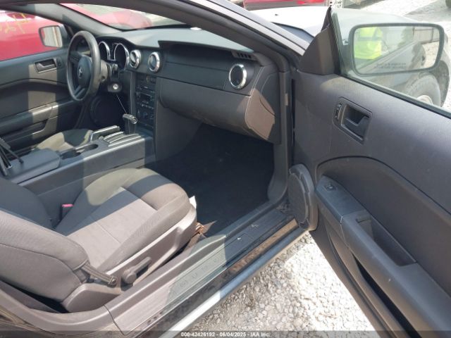 2005 FORD MUSTANG 1ZVFT80N355240212 Photo 4