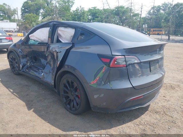2023 TESLA MODEL Y 7SAYGDEF0PF903847 Photo 2