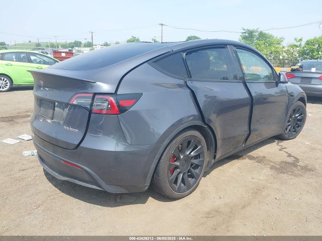 2023 TESLA MODEL Y 7SAYGDEF0PF903847 Photo 3