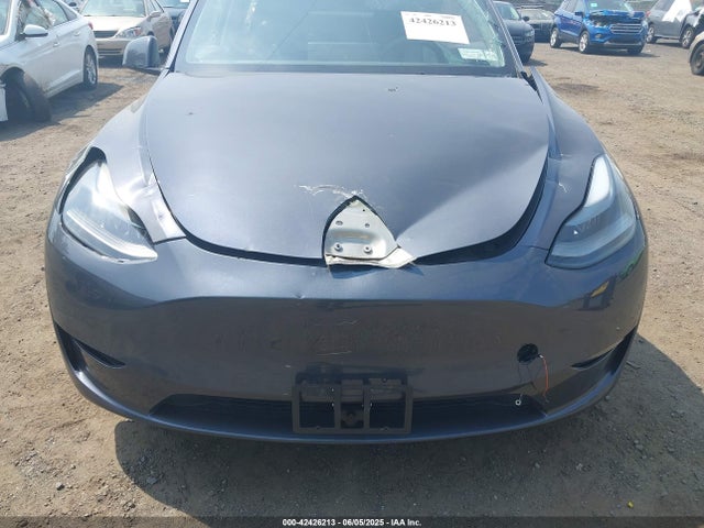 2023 TESLA MODEL Y 7SAYGDEF0PF903847 Photo 5