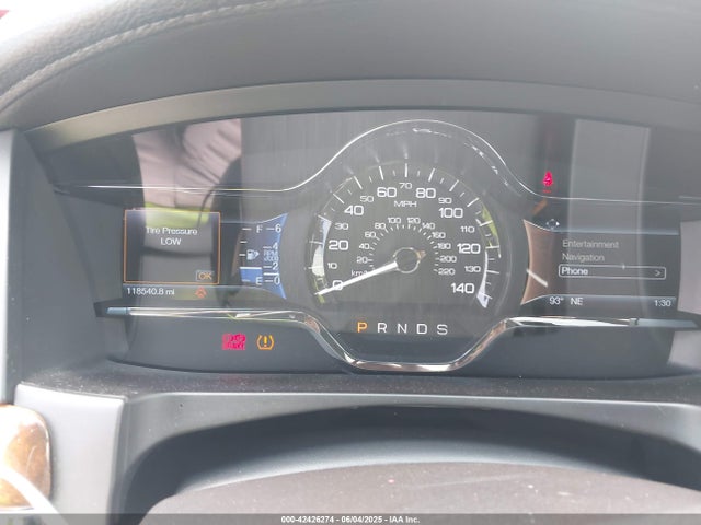 1LNHL9EK1GG602055 Lincoln 2016