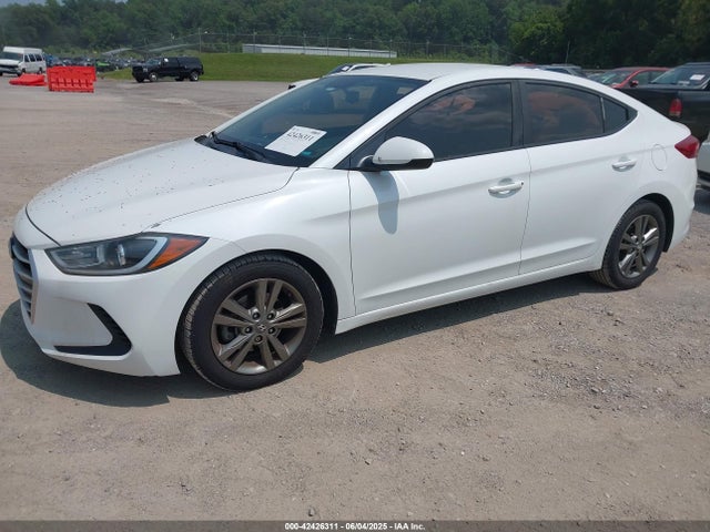 5NPD84LF2JH225073 Hyundai ELANTRA SEL