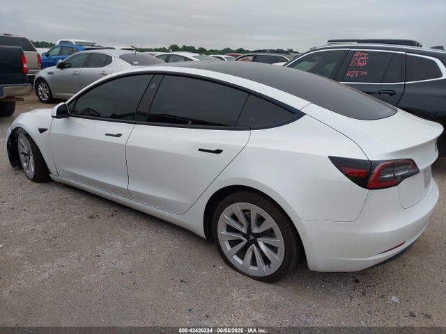 2021 TESLA MODEL 3 5YJ3E1EB4MF997462 Photo 2