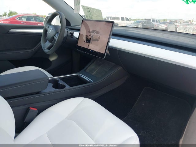 2023 TESLA MODEL Y 7SAYGDEE4PA155205 Photo 4