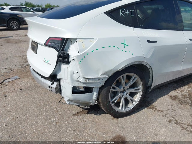 2023 TESLA MODEL Y 7SAYGDEE4PA155205 Photo 5