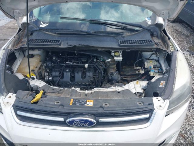 1FMCU0J98EUD63186 Ford Escape Titanium
