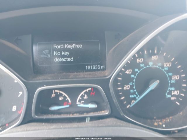 1FMCU0J98EUD63186 Ford Escape Titanium