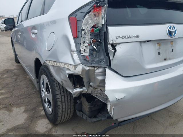 JTDKN3DUXF1932119 Toyota Prius Two