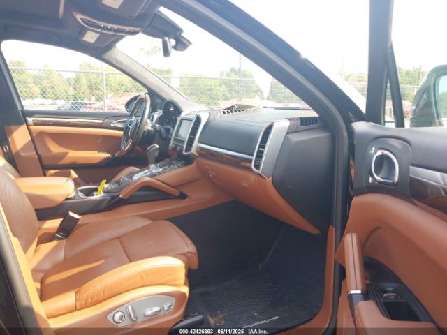 2016 PORSCHE CAYENNE WP1AD2A28GLA75718 Photo 4