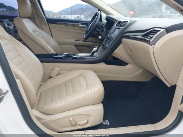 3FA6P0HD6ER185438 Ford FUSION SE